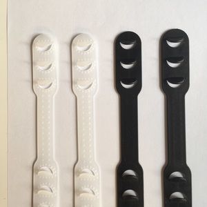 4 Ear protectors for protective masks.